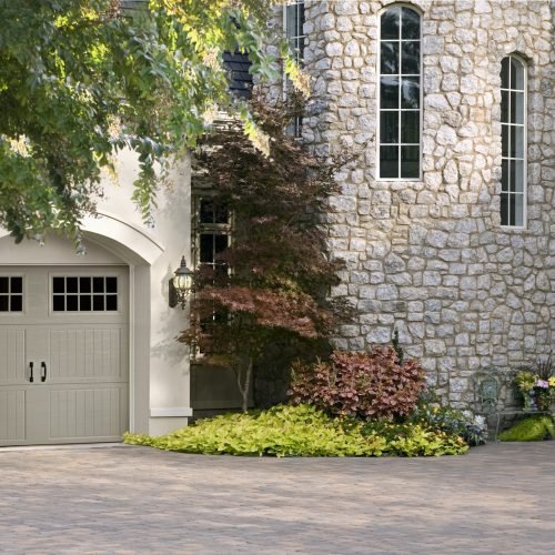 h-cortona-glazed-sandtone-steel-single-garage-door-c-05-08